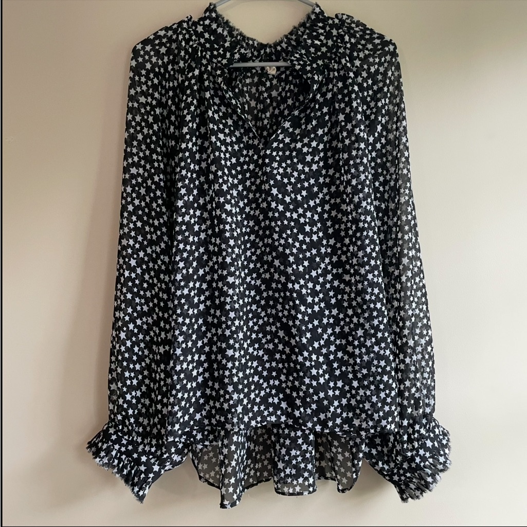 Elan Black And White Star Pattern Blouse